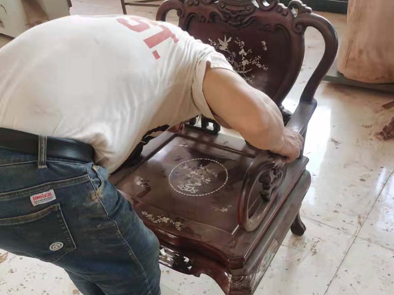 梅江老旧红木家具保养技巧